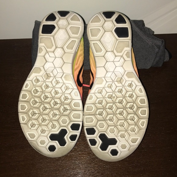 Nike Free - Picture 3 of 4